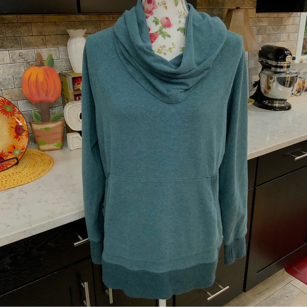LL Bean Cozy Pullover Cowl Neck Sweatshirt Kangaroo Pocket 
Green 
XL Petite